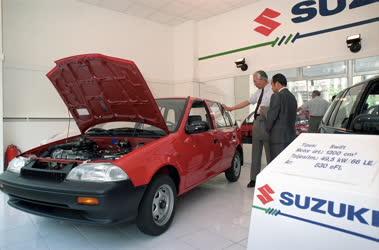 Járműipar - Suzuki szalon nyílt Budapesten