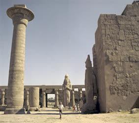 Városkép - EAK - Egyiptom - Luxor - Karnaki templom