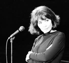 Juliette Greco  francia sanzonénekesnő