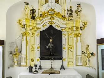 Tárgy - Oltár az Evangélikus Országos Múzeumban