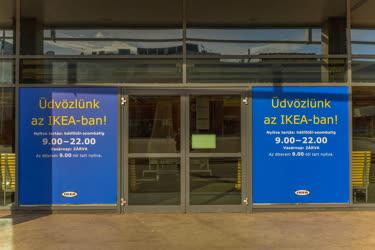 Kereskedelem - Budapest - Az IKEA áruház bejárata