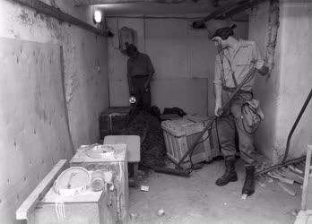 Szovjet csapatkivonás - Átvizsgálják a dombóvári laktanyát