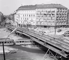 Városkép-életkép - A Baross téri felüljáró építése