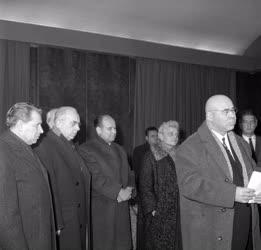 Külkapcsolat - Elutazott a Szovjetunió Legfelső Tanácsa küldöttsége