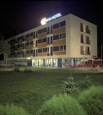 Idegenforgalom - Szántódi Touring Hotel