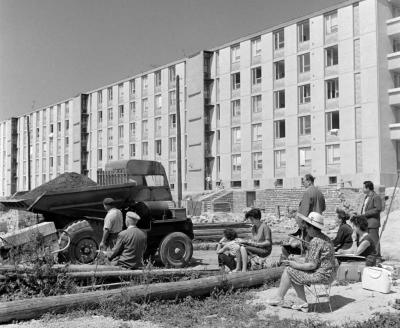 Szabadidő - Pedagógus művésztelep Dunaújvárosban