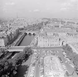 Városkép-életkép - Párizsi látkép