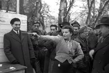 Sport - Céllövő-verseny 1948-ban