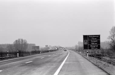 Közlekedés - Átadták az M5-ös autópálya első szakaszát