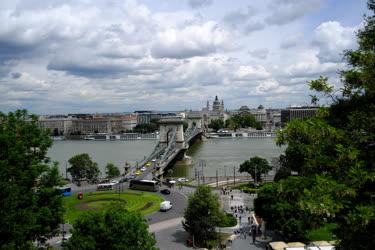 Városkép - Budapest - Clark Ádám tér