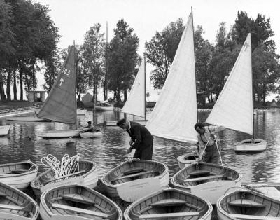 Vállalat - Belkereskedelmi Kölcsönző Vállalat - Balatonboglár