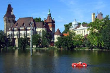 Városkép - Budapest - Vajdahunyad-vár a Városligetben