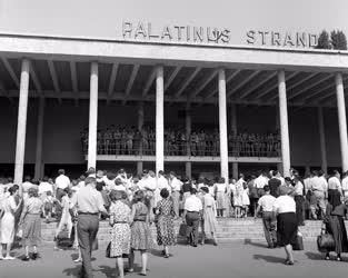 Szabadidő - Palatinus strand