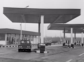Közlekedés - Új ÁFOR benzinkút az M7-es mentén