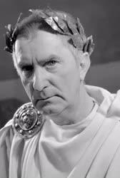 Kultúra - G. B. Shaw: Caesar és Cleopatra a Madách Színházban