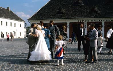 Városkép - Vendéglátás - A Sipos Halászkert Óbudán