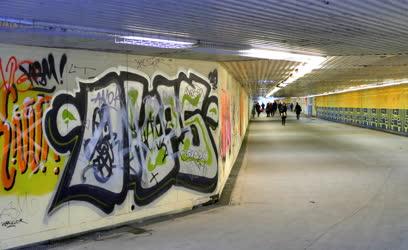Közlekedés - Kelenföld vasútállomás gyalogos aluljáró