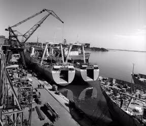 Ipar - Hajógyártás az NDK-ban