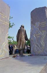 Kultúra - Holokauszt - Raoul Wallenberg emlékműve
