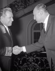 Diplomácia - Fogadás a budapesti szovjet nagykövetségen november 7-én