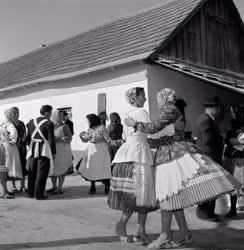 Folklór - Lakodalom Homokmégyen