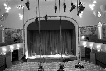Veszprém megye - színházrekonstrukció