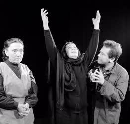 Kultúra - Színház - Bertolt Brecht: A rettegés birodalma