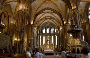 Felújítás - Elkészült a Mátyás-templom belső renoválás