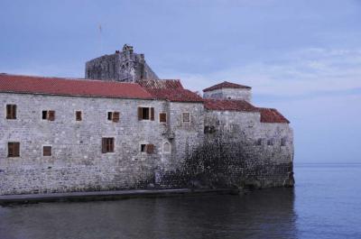 Budva - Az óváros fala