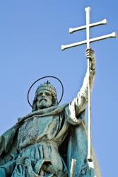 Emlékmű - Műalkotás - Szent István király szobra