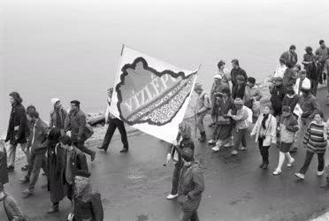 Tüntetés - Szemle a nagymarosi vízlépcsőnél