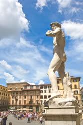 Műalkotás - Firenze - Michelangelo Dávid szobrának másolata