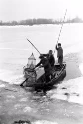 Téli halászat a Dunán