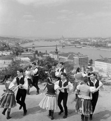 Folklór - A Marx Károly Közgazdaságtudományi Egyetem néptánccsoportja