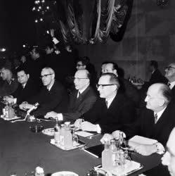 Külkapcsolat - A Varsói Szerződés tagállamainak ülése