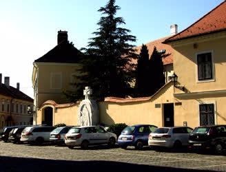 Városkép - Győr - Káptalandombi épületek