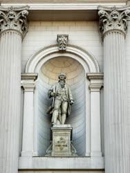 Köztéri szobor - Budapest - James Watt szobra a Keleti pályaudvar épületén