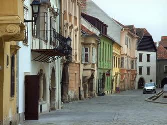 Városkép - Sopron - A Kolostor utca 