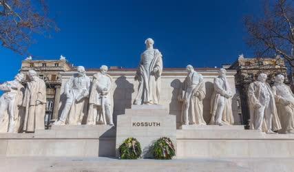 Műalkotás - Budapest - Kossuth Lajos emlékmű