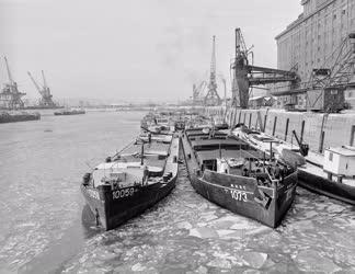 Közlekedés - Tél a Csepeli Szabadkikötőben