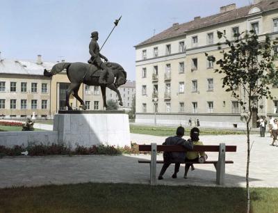 Kultúra - Kuruc lovas bronzszobor Kazincbarcikán