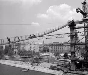 Építőipar - Az Erzsébet híd építése