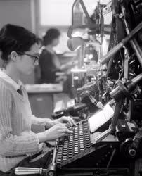 Sajtó - Nyomda - Linotype sorszedőgép