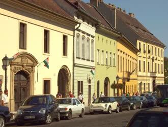 Budapest - Városkép - Műemlék épületek a Tárnok utcában