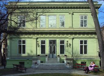 Múzeum - Budapest - A Ráth-villa épülete a Városligeti fasorban