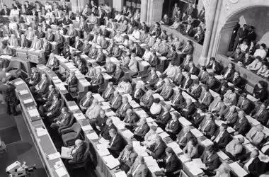 Parlament - Az 1985-ös Országgyűlés utolsó ülésszaka