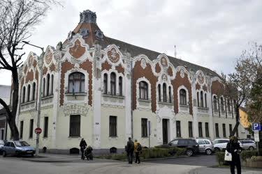 Városkép - Cegléd - Kossuth Múzeum