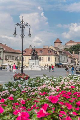 Városkép - Eger - Dobó tér