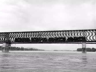 Budapesti képek - Az újpesti összekötő vasúti híd