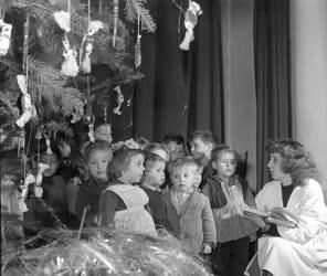 Karácsony az óvodában 1958-ban